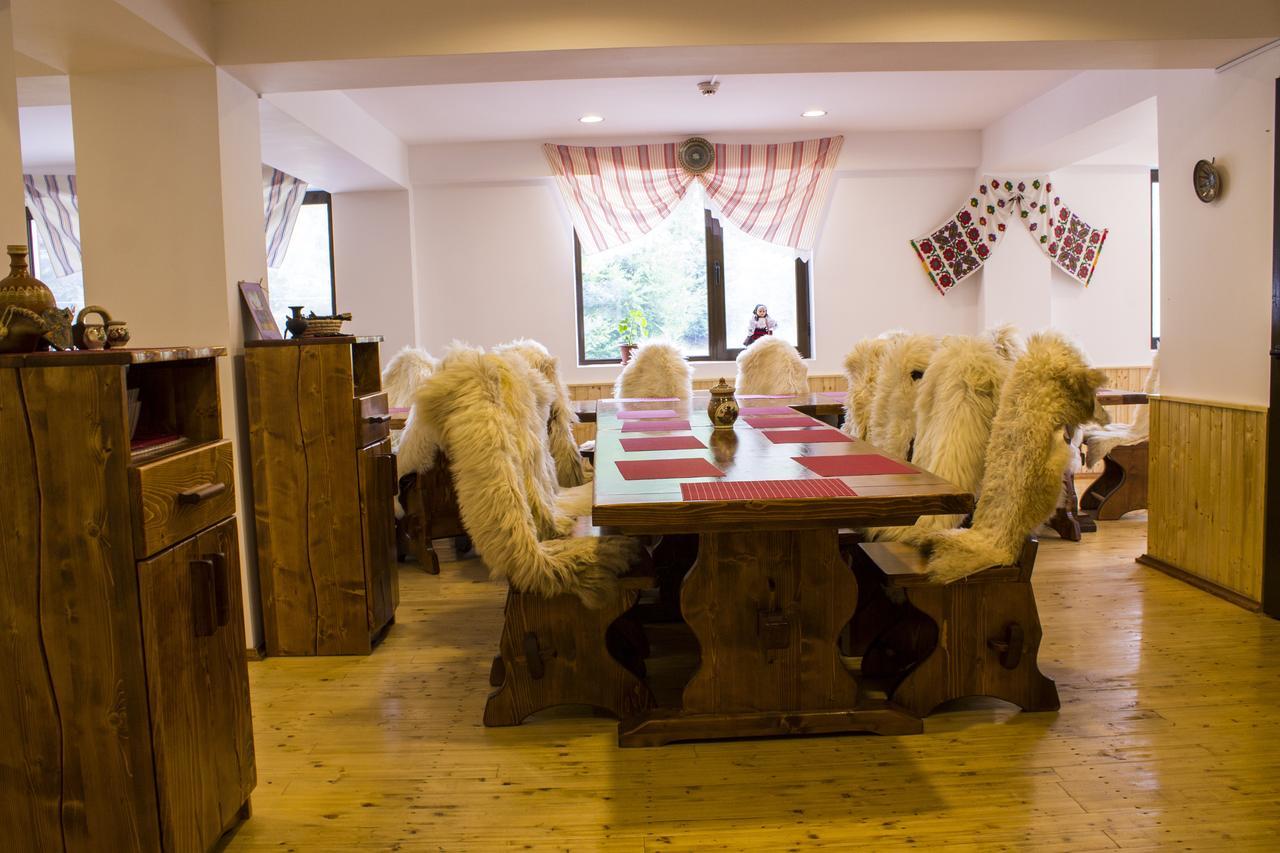 Cabana Barlogul Lupilor Villa Berevoesti Bagian luar foto