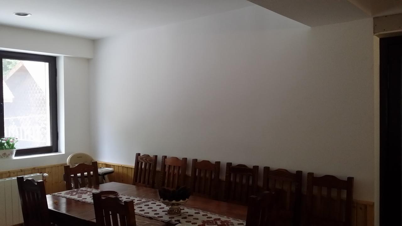 Cabana Barlogul Lupilor Villa Berevoesti Bagian luar foto