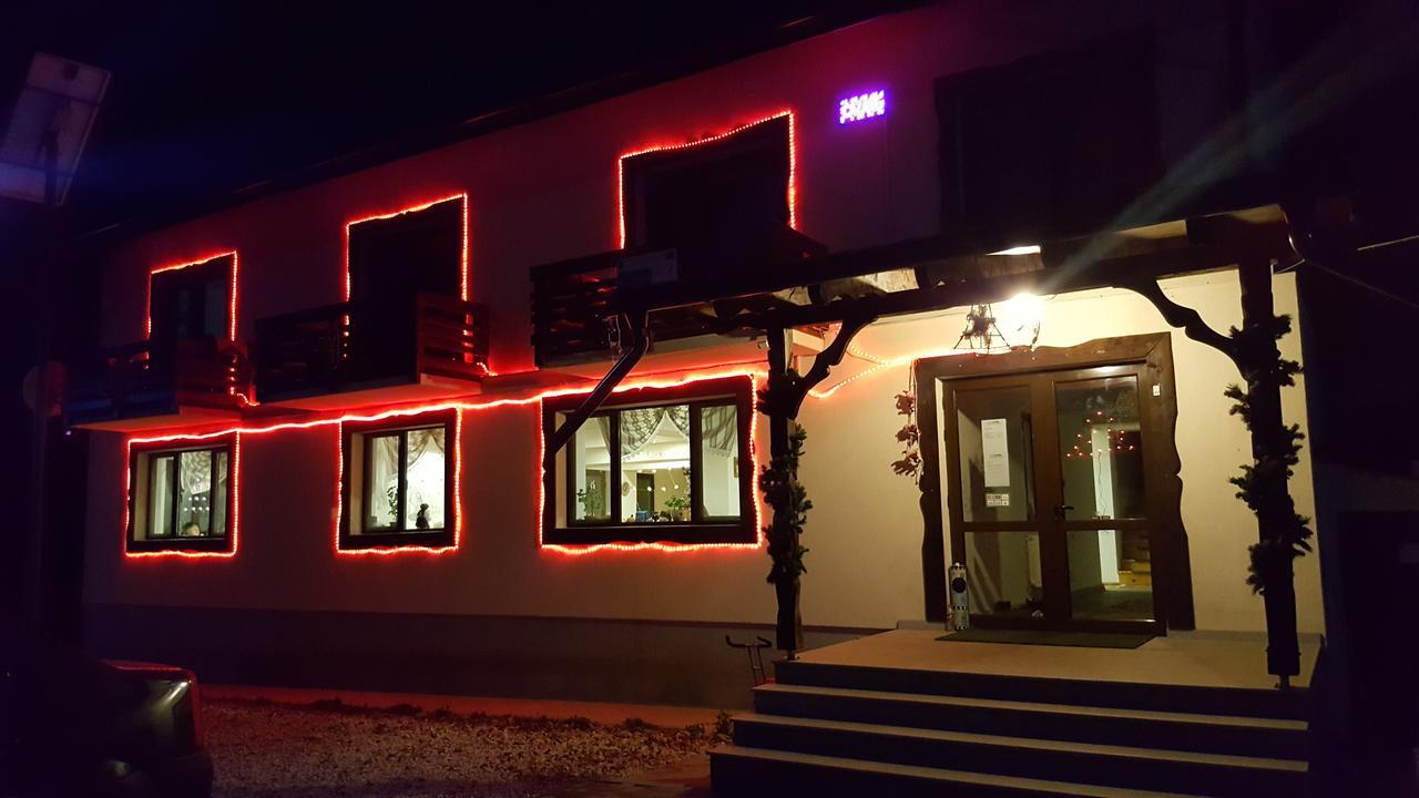Cabana Barlogul Lupilor Villa Berevoesti Bagian luar foto